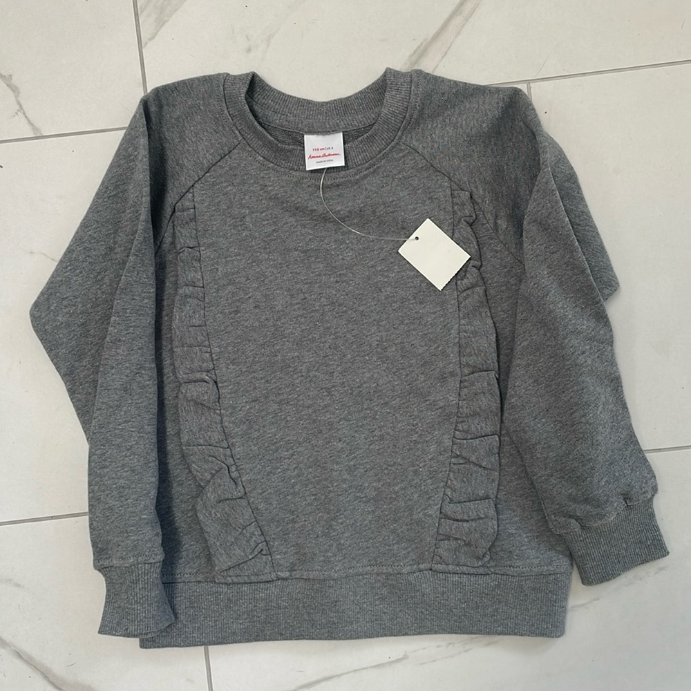 NWT Hanna Andersson sweatshirt with ruffle!
